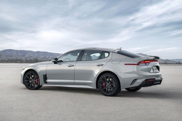 Kia Stinger photo 51