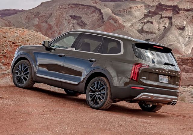 Kia Telluride photo 24
