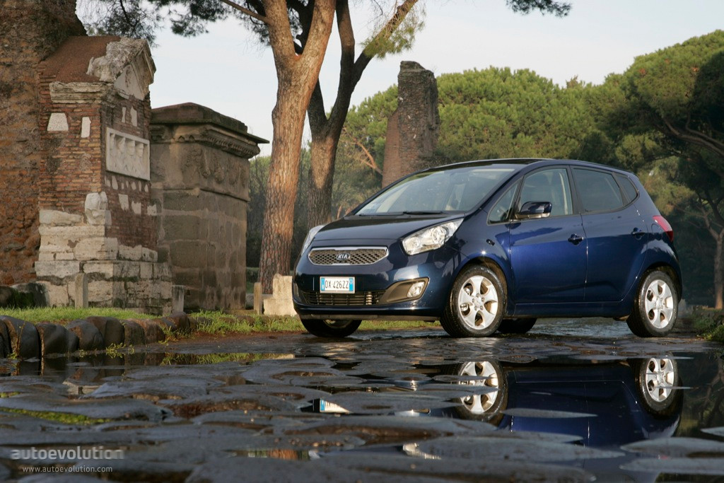 Kia Venga photo 20