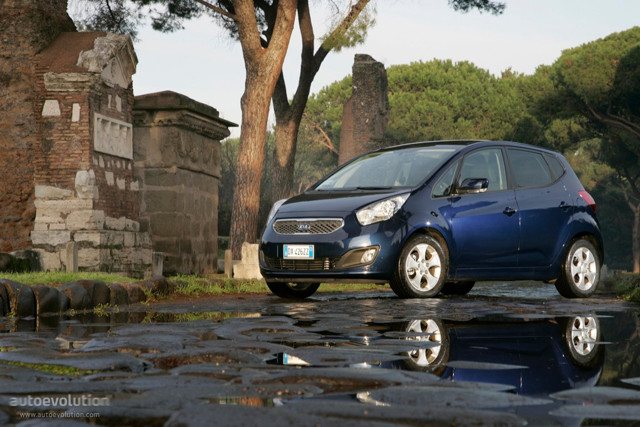 Kia Venga foto 20