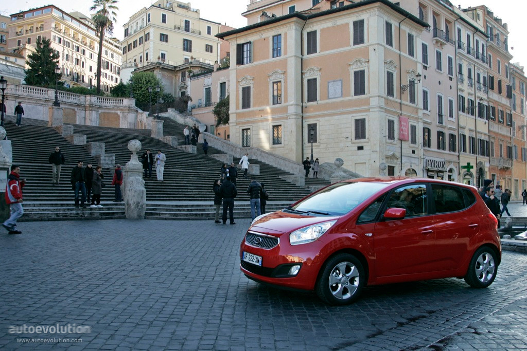 Kia Venga photo 25