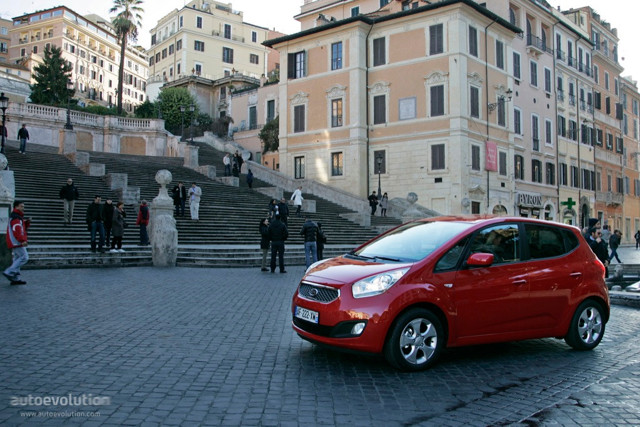 Kia Venga foto 25