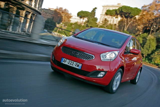 Kia Venga foto 31