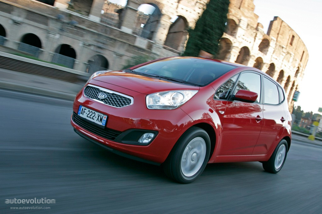 Kia Venga photo 32