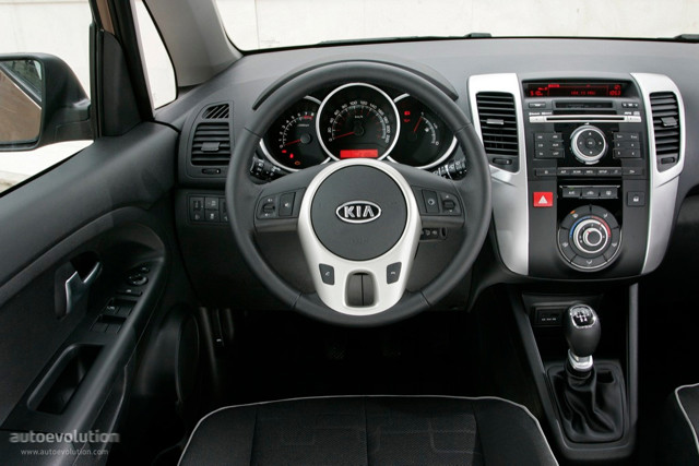 Kia Venga foto 35