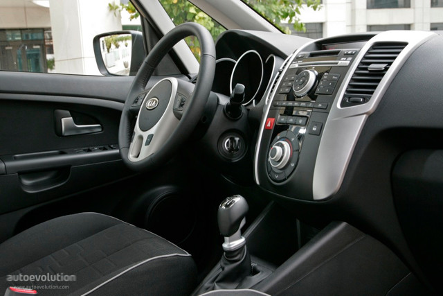 Kia Venga foto 37