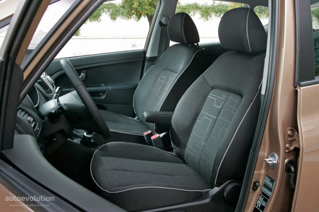 Kia Venga foto 38