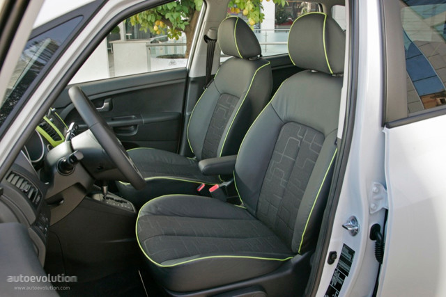 Kia Venga foto 40