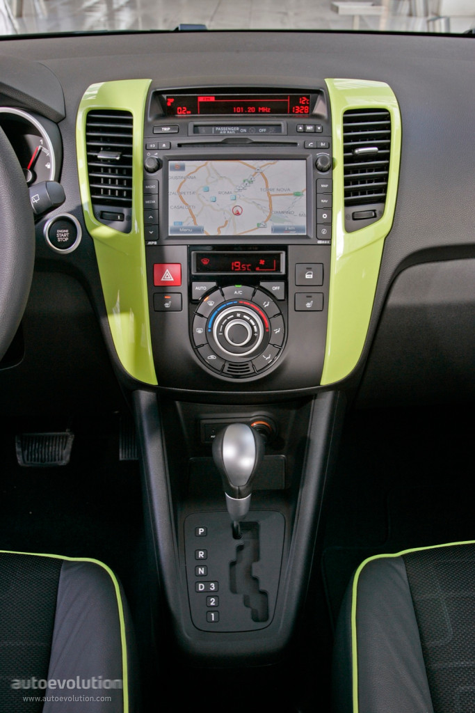 Kia Venga photo 43