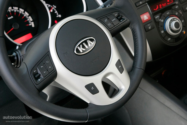 Kia Venga foto 50