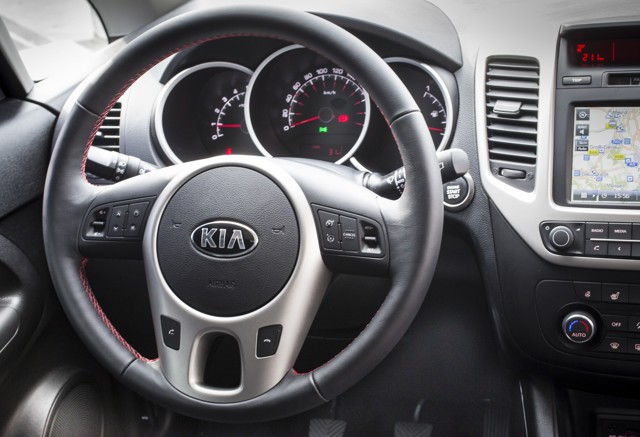 Kia Venga photo 34