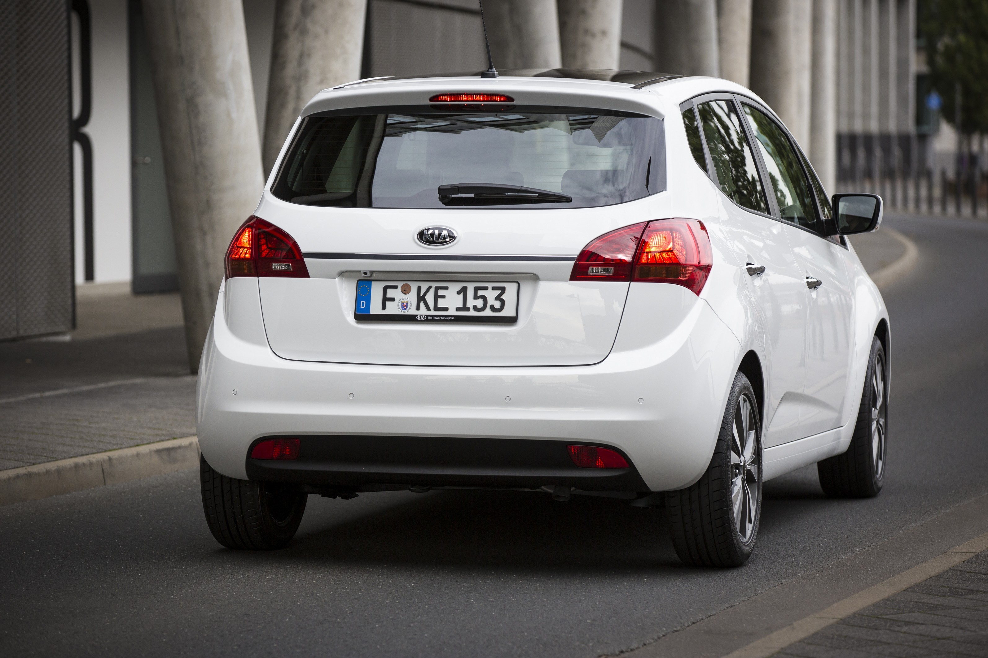 Kia Venga photo 8