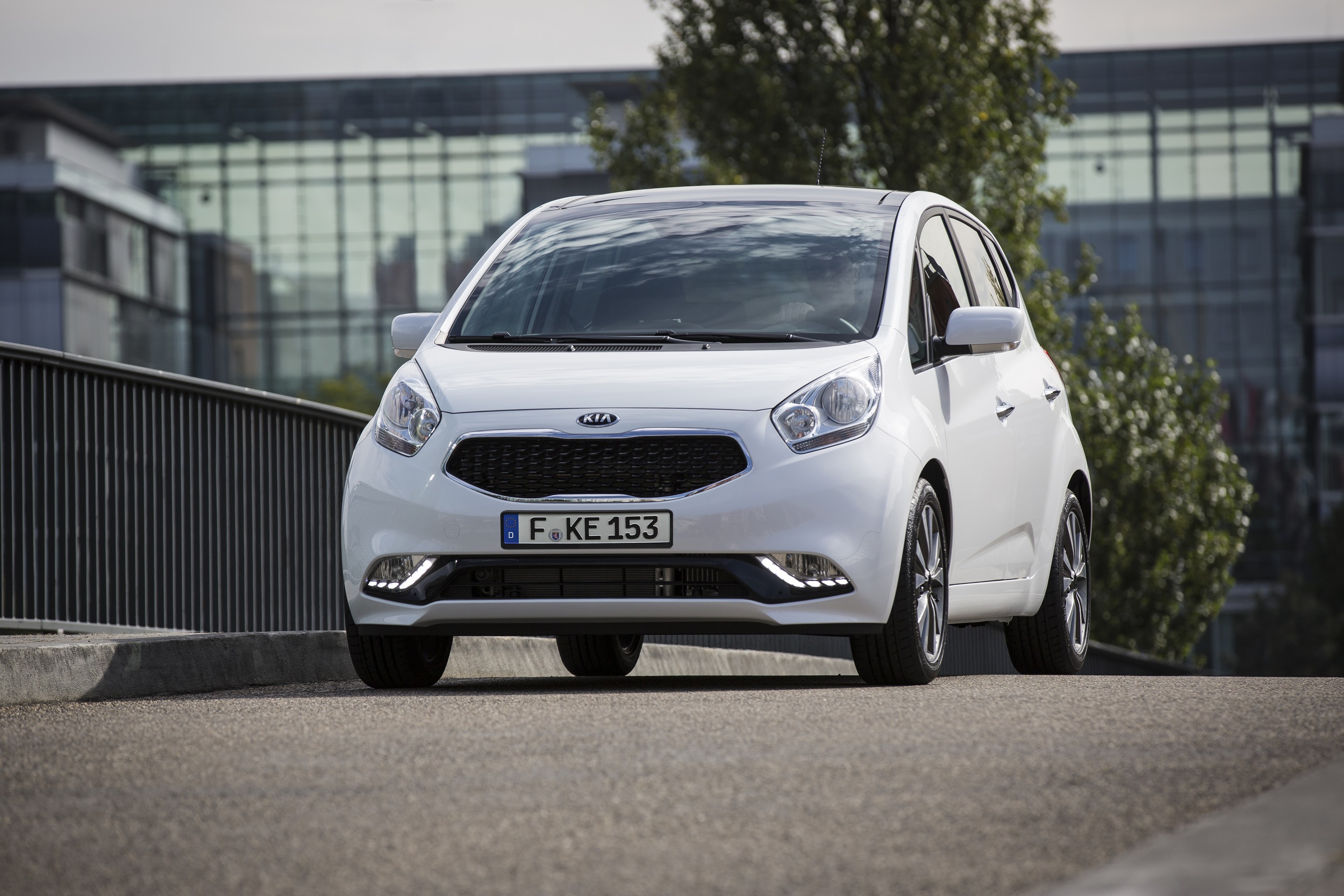 Kia Venga photo 9