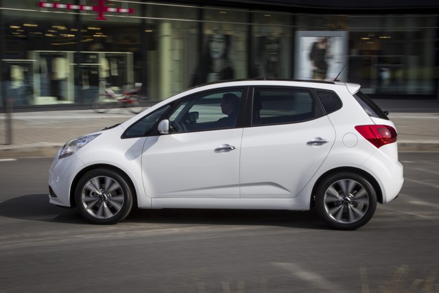 Kia Venga photo 14