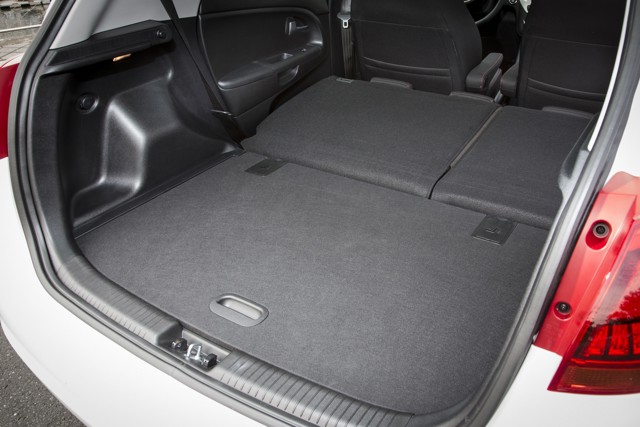 Kia Venga photo 35