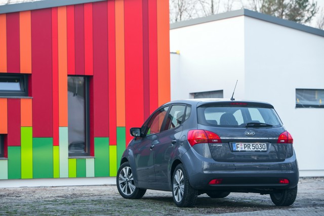 Kia Venga photo 22