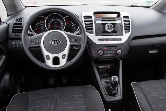 Kia Venga photo 36