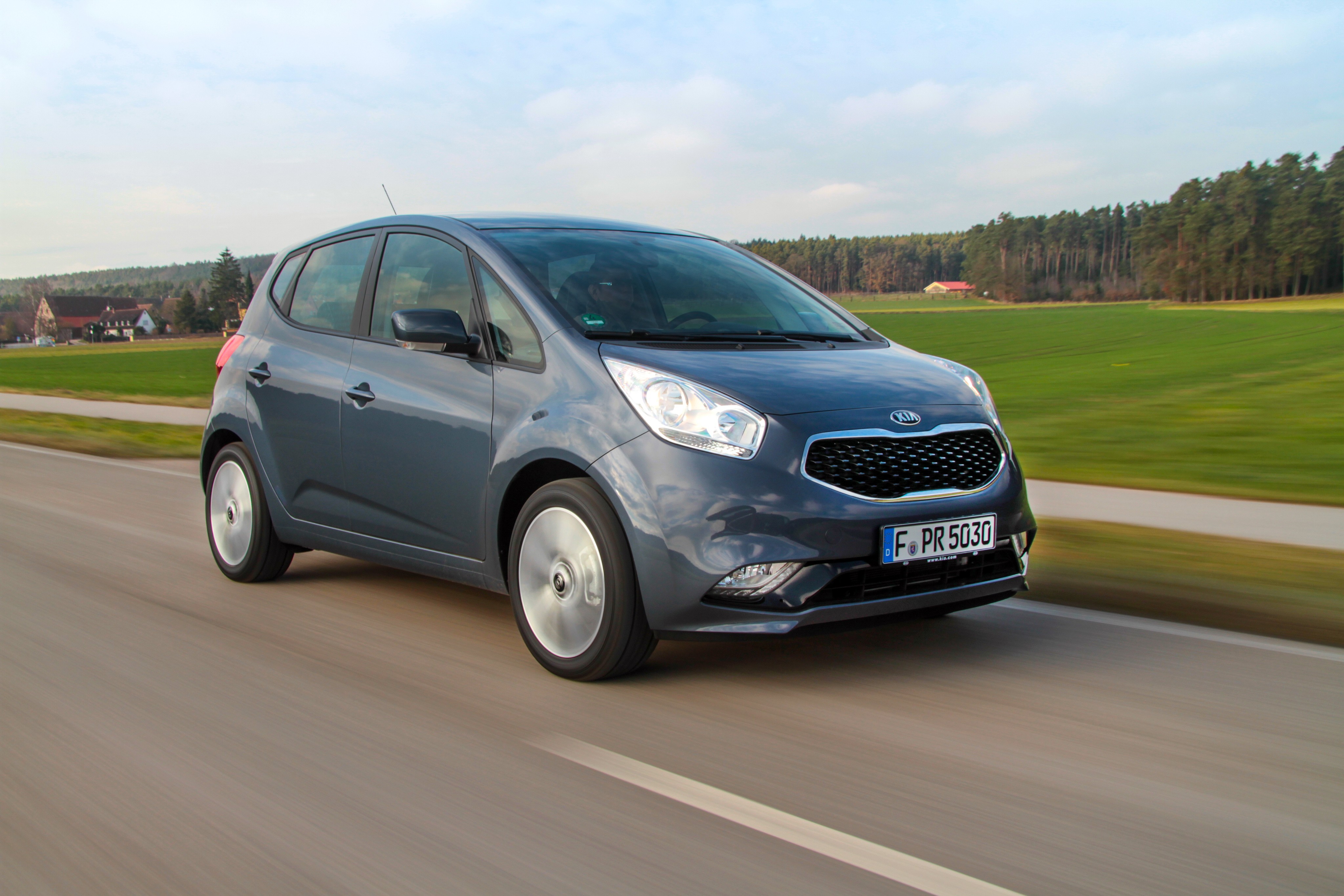 Kia Venga photo 27