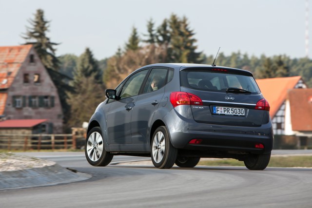 Kia Venga photo 29
