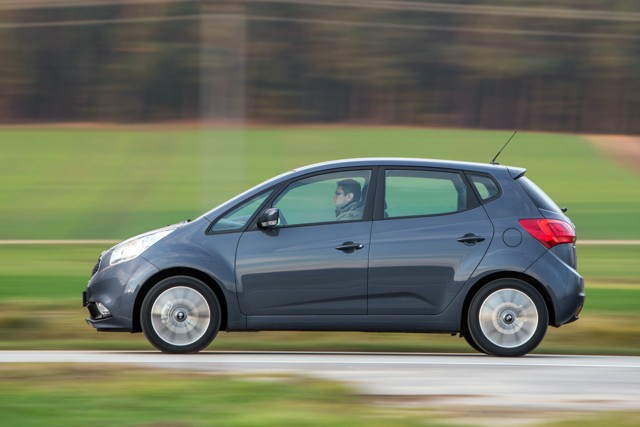 Kia Venga photo 32