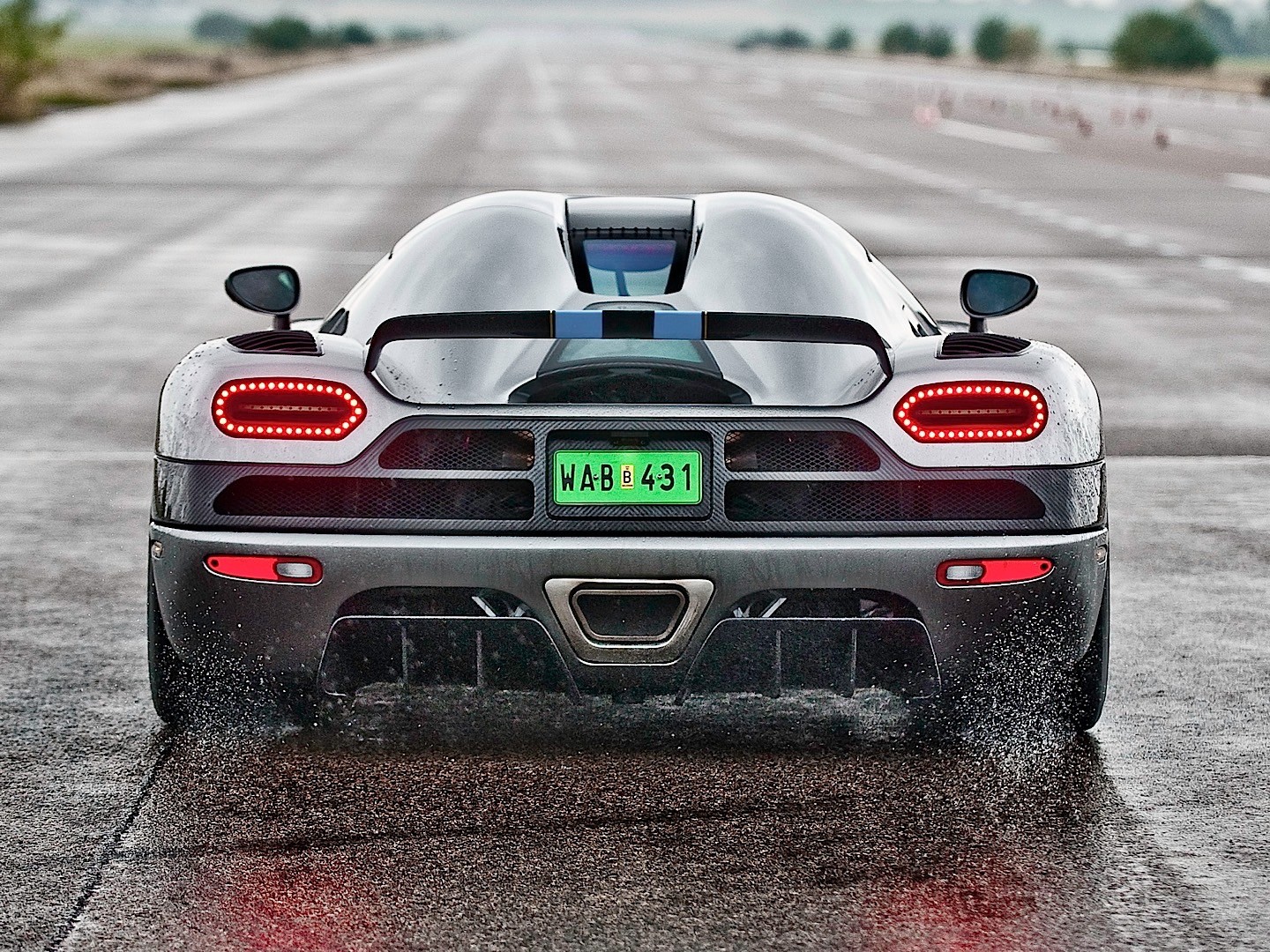Koenigsegg Agera photo 5
