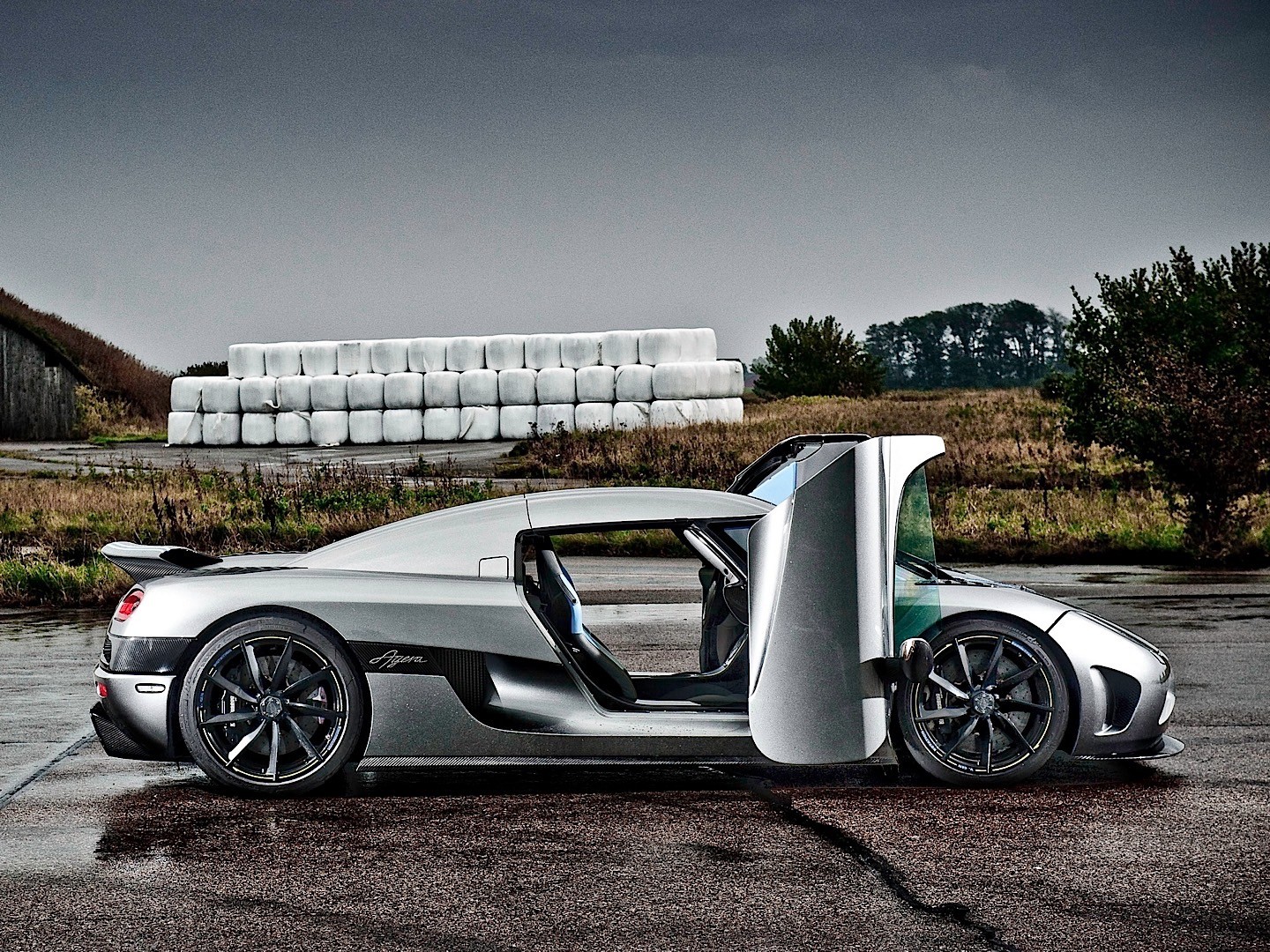 Koenigsegg Agera photo 9