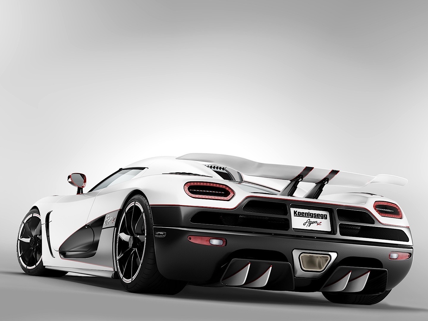 Koenigsegg Agera photo 7