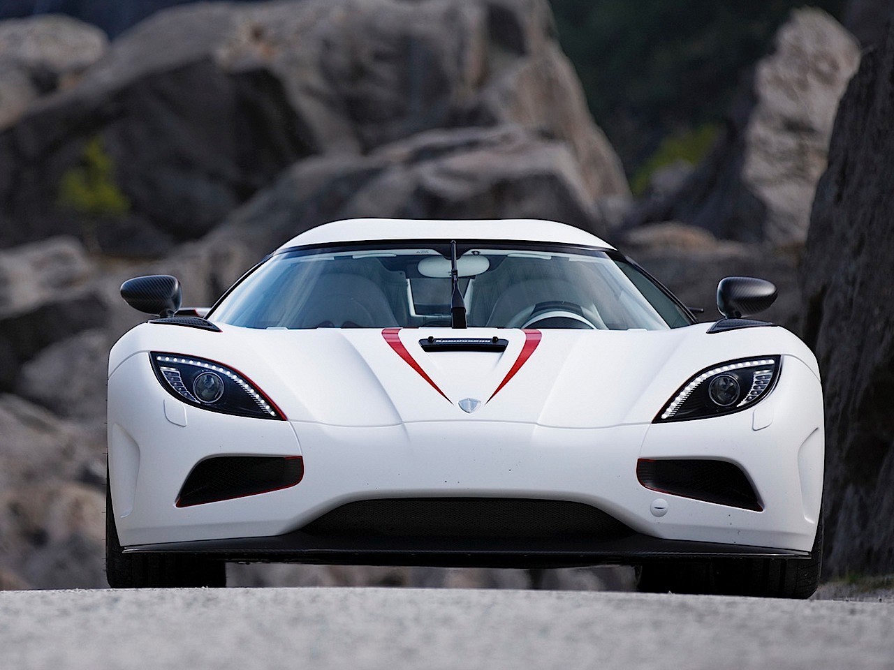 Koenigsegg Agera photo 9