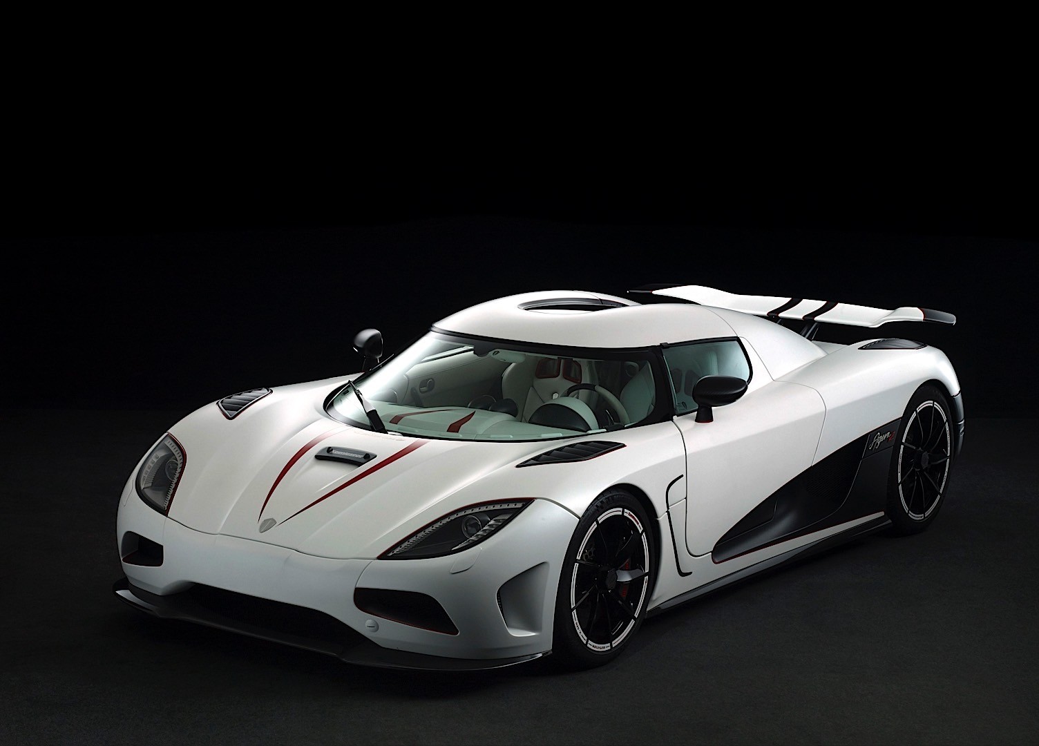 Koenigsegg Agera photo 11