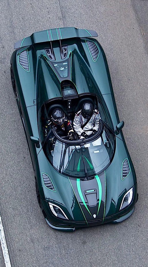 Koenigsegg Agera photo 3