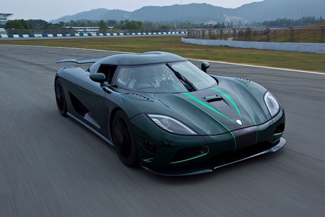 Koenigsegg Agera photo 6