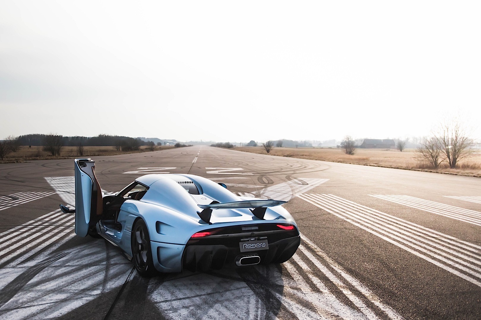 Koenigsegg Regera photo 11
