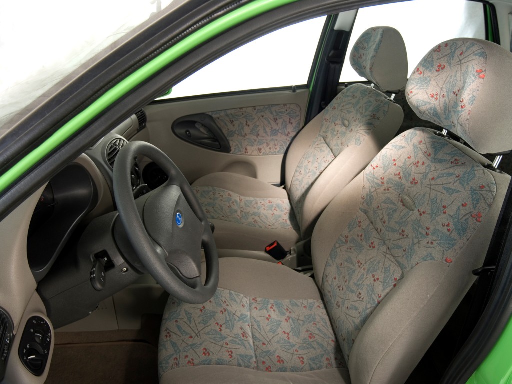 Lada Kalina Hatchback photo 19