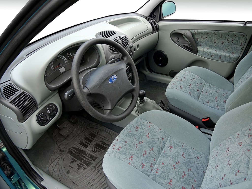 Lada Kalina Sedan photo 19