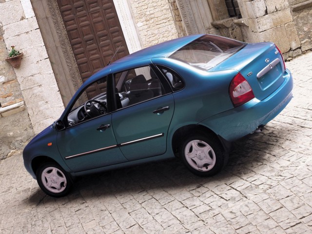 Lada Kalina Sedan foto 6