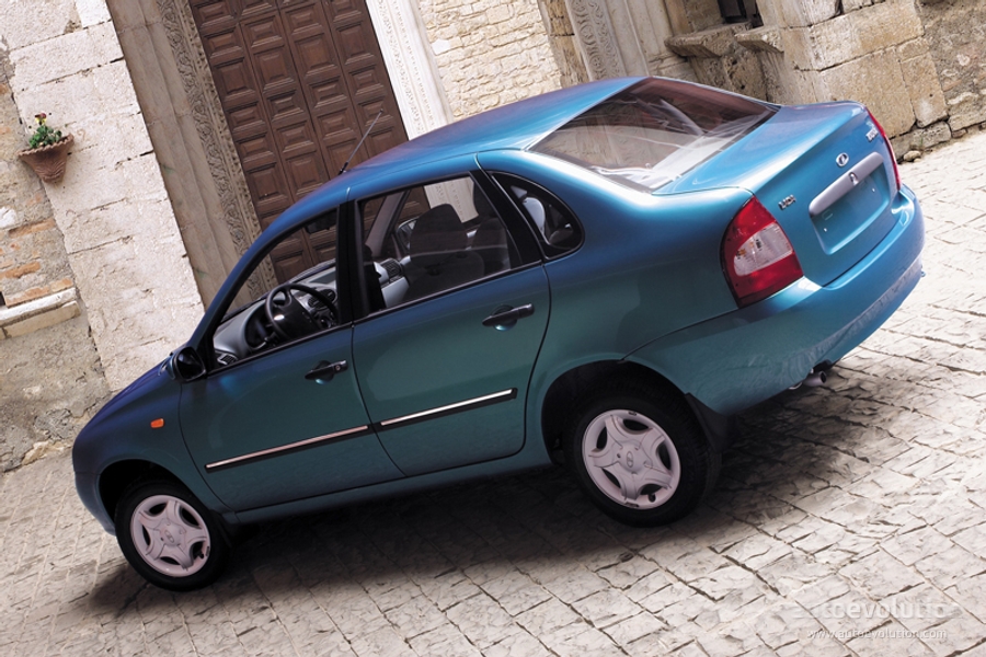Lada Kalina Sedan photo 2