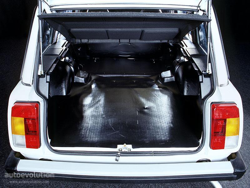 Lada Nova Combi photo 6