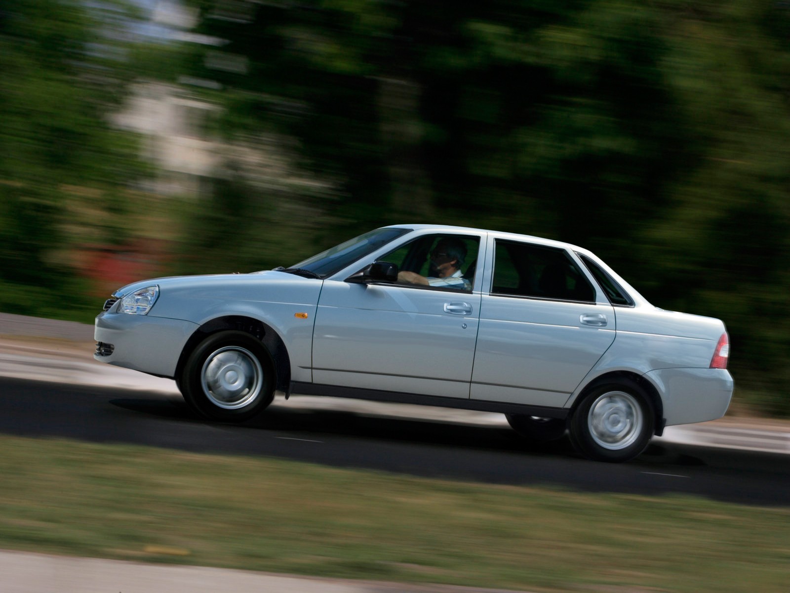 Lada Priora photo 11