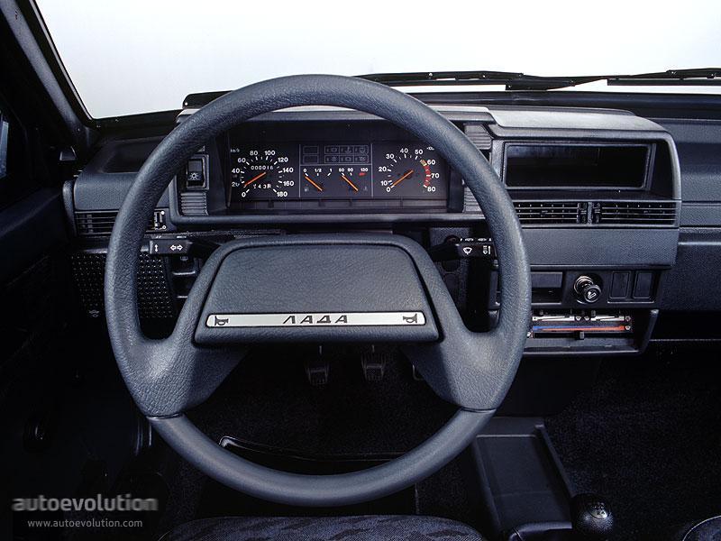 Lada Samara 3 Doors photo 3