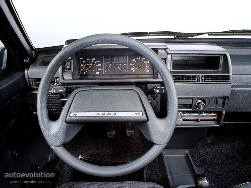 Lada Samara Sedan photo 3