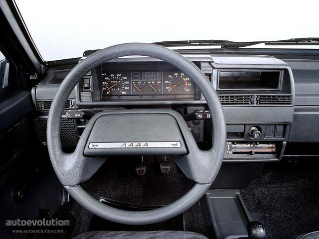 Lada Samara Sedan photo 3