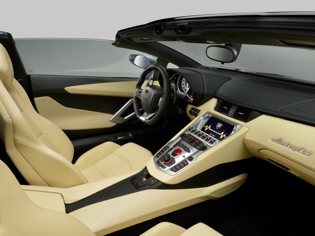 Lamborghini Aventador Roadster foto 59