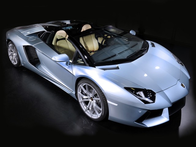 Lamborghini Aventador Roadster foto 16