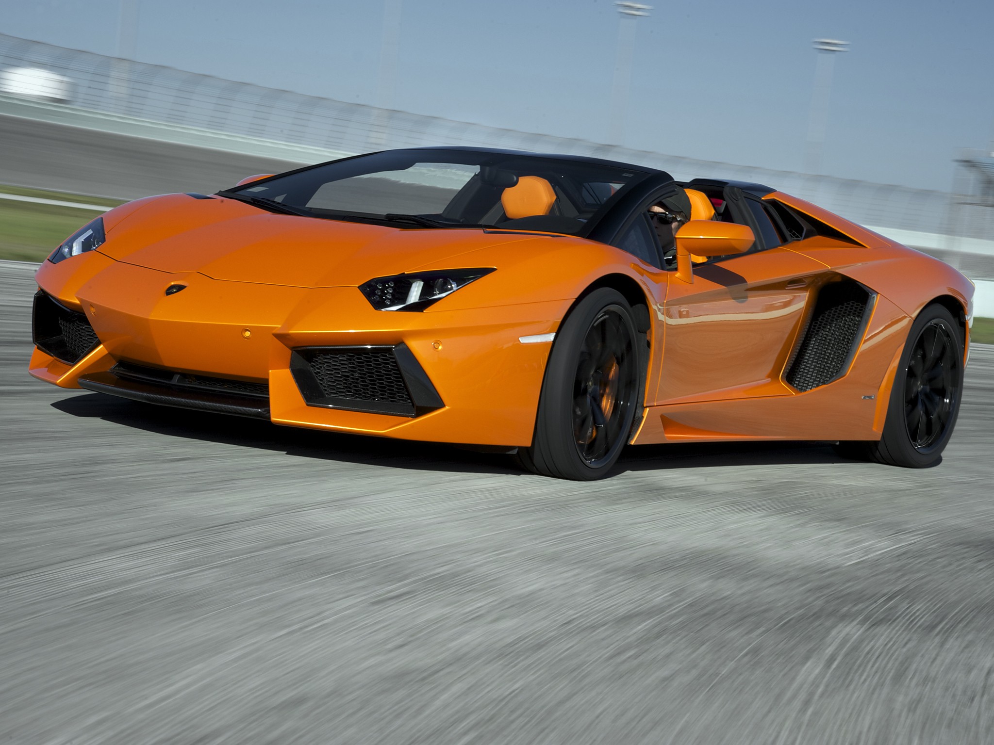 Lamborghini Aventador Roadster photo 27