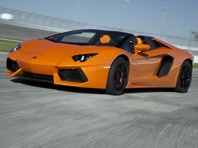 Lamborghini Aventador Roadster foto 27
