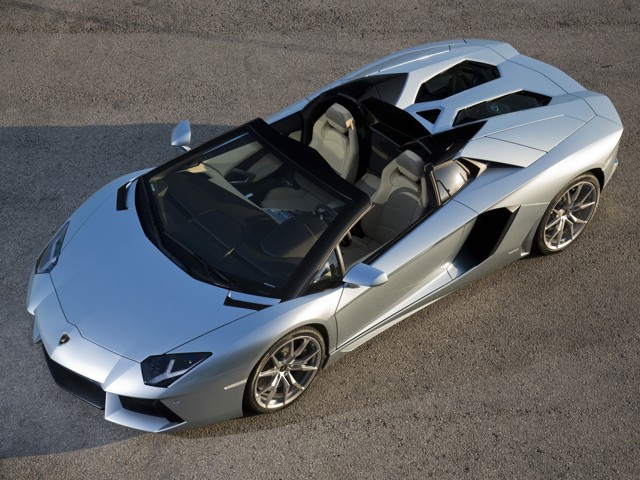 Lamborghini Aventador Roadster foto 33
