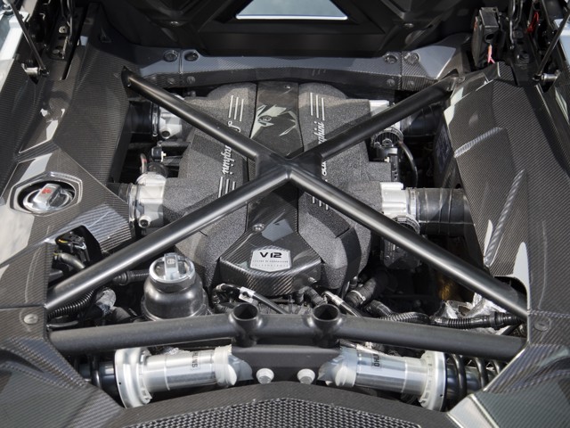 Lamborghini Aventador Roadster foto 61
