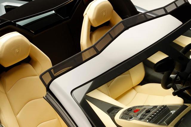 Lamborghini Aventador Roadster foto 55