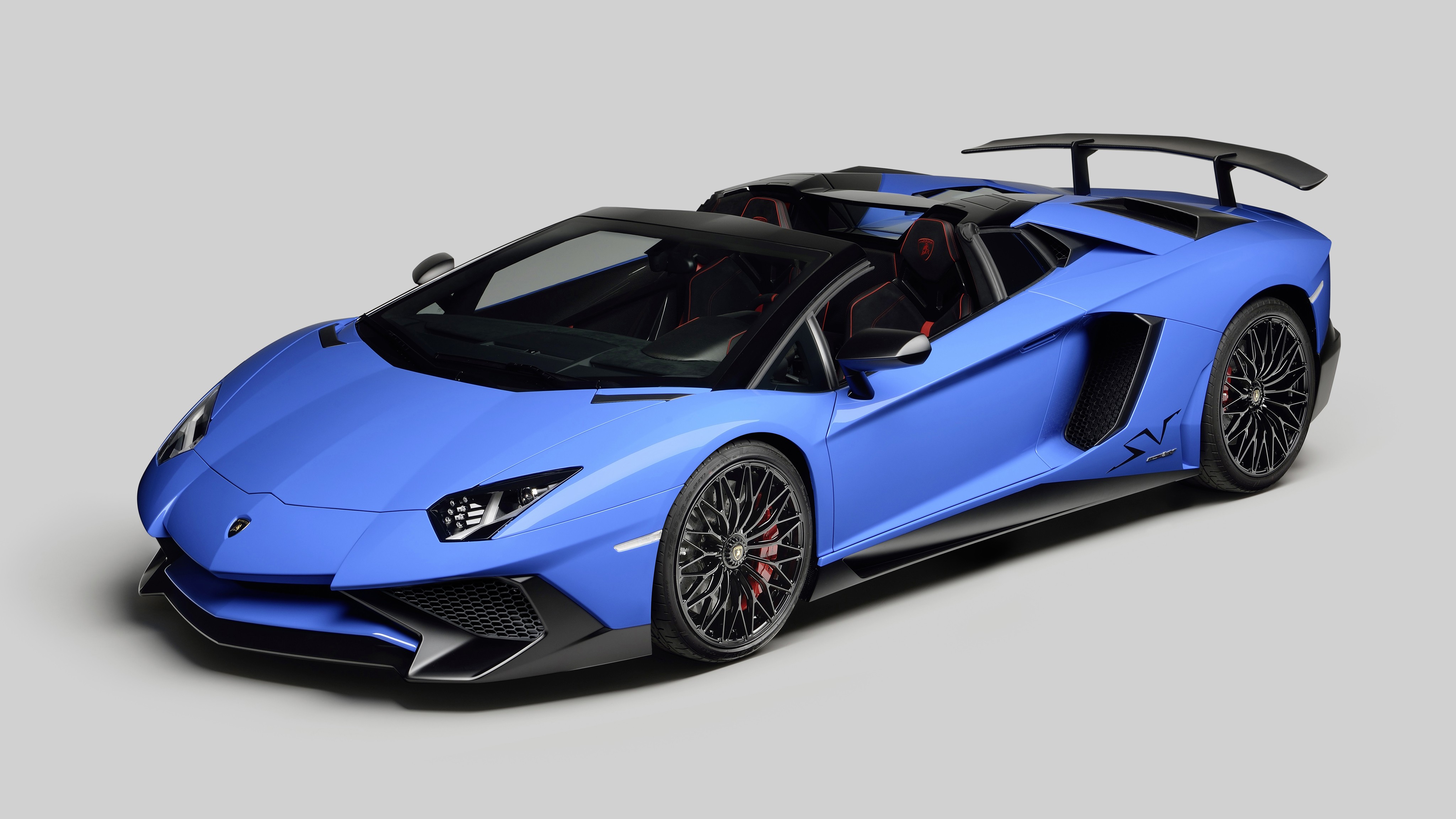 Lamborghini Aventador Roadster photo 3