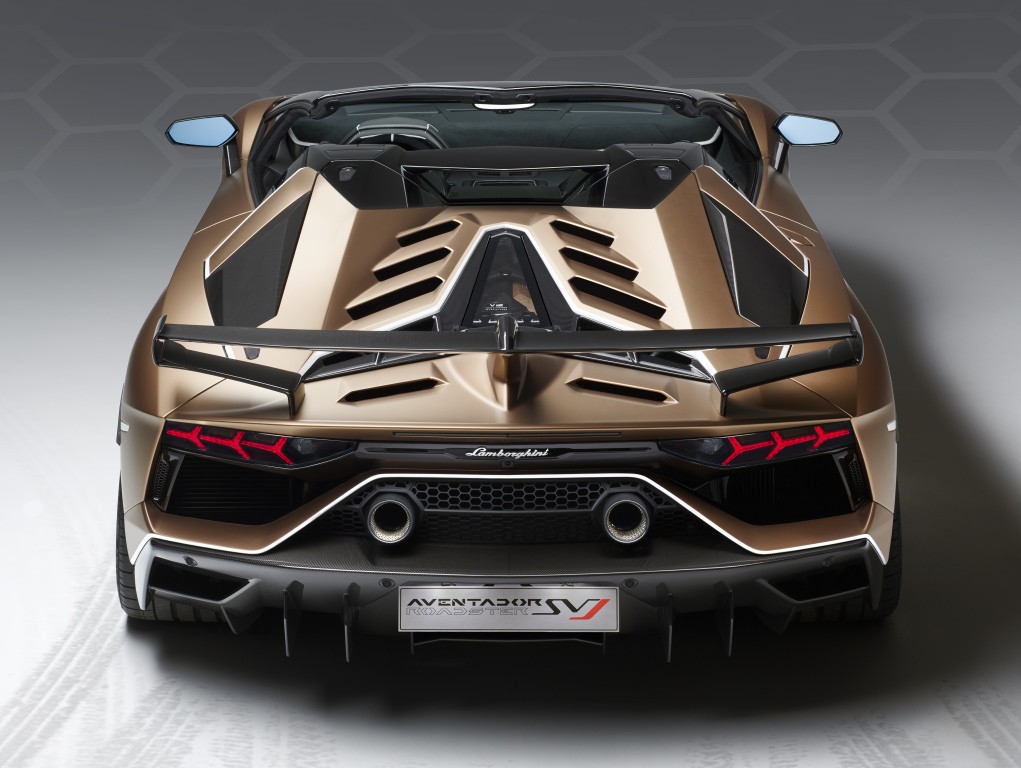 Lamborghini Aventador Roadster photo 12